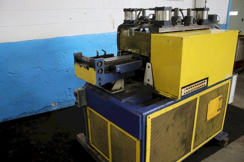 CD &amp; F STRAIGHTENER/LEVELER: STOCK #76442