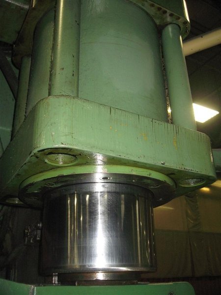 230 TON X 12' CINCINNATI HYDRAULIC PRESS BRAKE: STOCK #57269