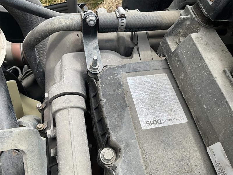 2021 Freightliner Cascadia 1FUJHHDR6MLMJ2151