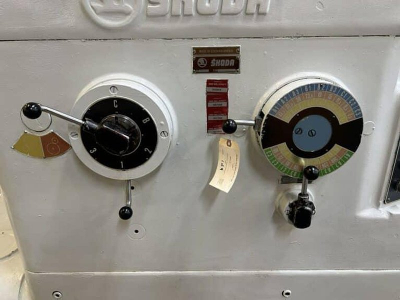 SKODA SRM 125/12-75 Engine Lathe - Heavy-Duty Precision Machining