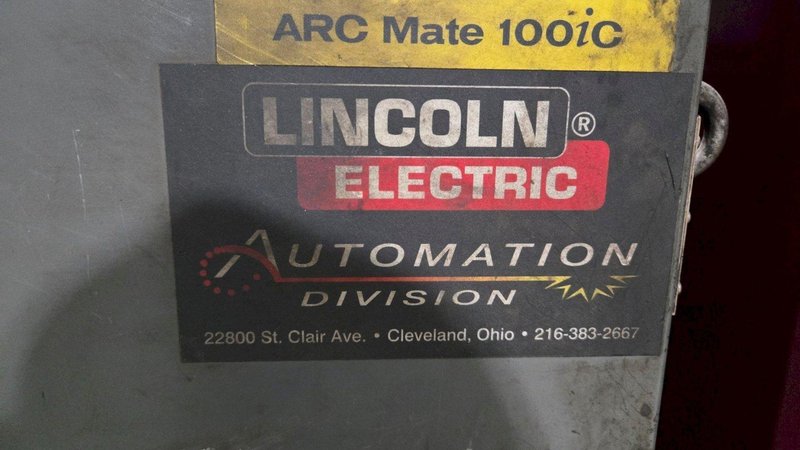 Lincoln Electric SYSTEM 30 Weld Cell w/ Fanuc Robot and Controls USED – AS-IS