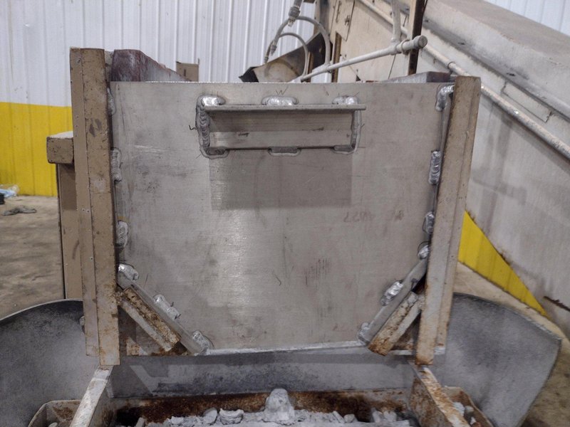 17 CUBIC FT ALMCO MODEL #V-16TF TUB TYPE VIBRATORY FINISHER W/ CONVEYOR LOAD &amp; SHAKER TABLE: YOBRO #25321