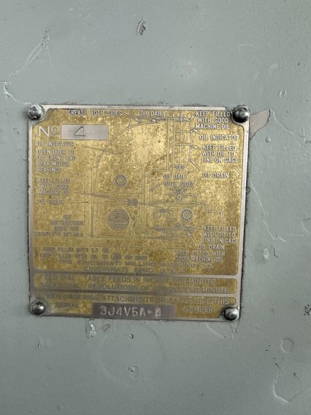 CINCINNATI NO. 4 VERTICAL MILL. STOCK # 0261724.