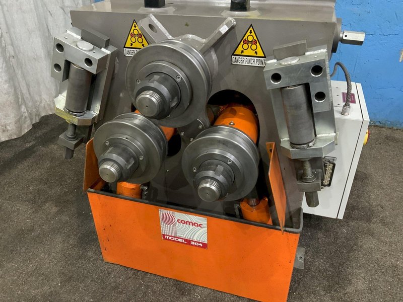 COMAC MODEL 304 HV HYDRAULIC ANGLE ROLLS: STOCK #80822
