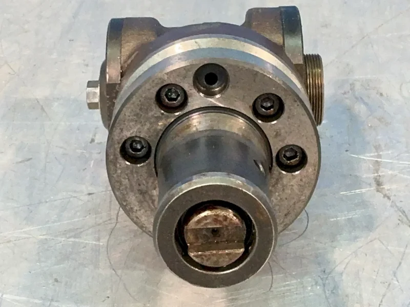 RIGHT ANGLE TOOL HOLDER