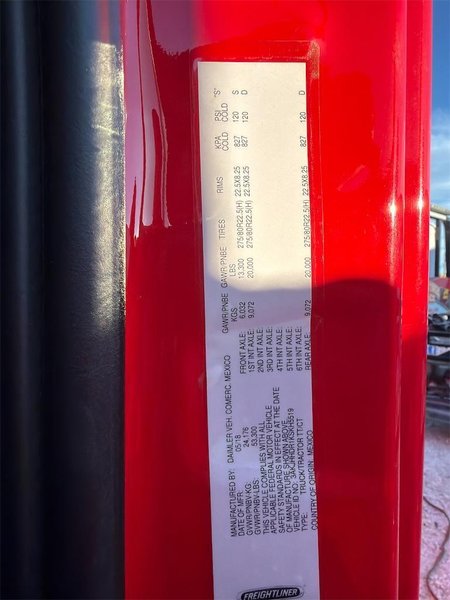 2019 FREIGHTLINER CASCADIA 126 3AKJHHDR1KSKH5519