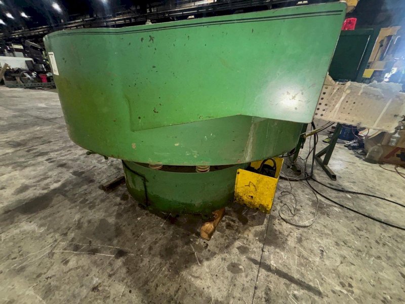 VL/RAMPE MODEL #SB-8 DUAL MEDIA VIBRATORY DEBURRING MACHINE: YOBRO #23875