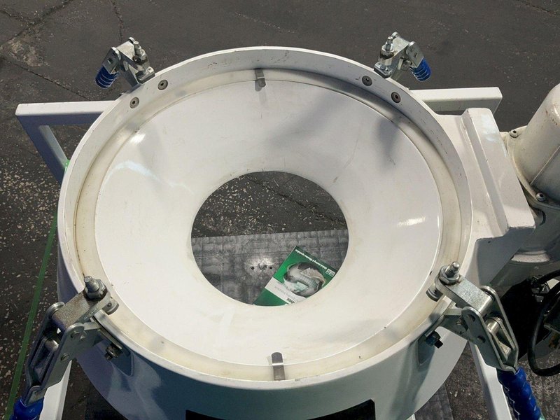RUSSELL 22” COMPACT SIEVE  -  17240