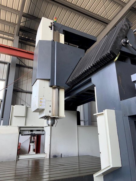 MIGHTY VIPER VMC-DZ-3240AG Bridge Type CNC Vertical Machining Center, New 2008.