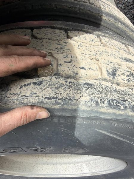 2020 Freightliner Cascadia 1FUJHHDV4LLLC1676