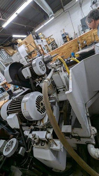 Toyoda GUP 32×100 Universal Grinder, 1981 – Spare Wheels, ID Attachment, Steady Rest Included