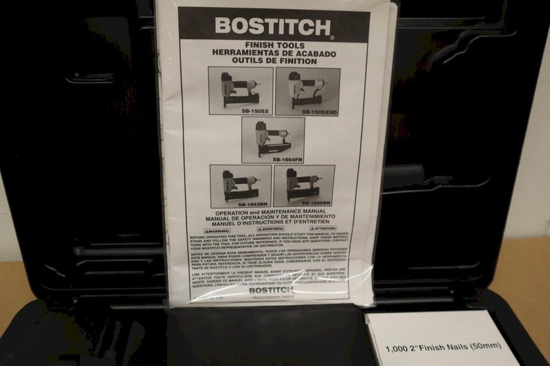 Bostitch SB-1664FN Pneumatic 16ga Finish Nailer ***NEW*** In Plastic Carry Case- Auction Item