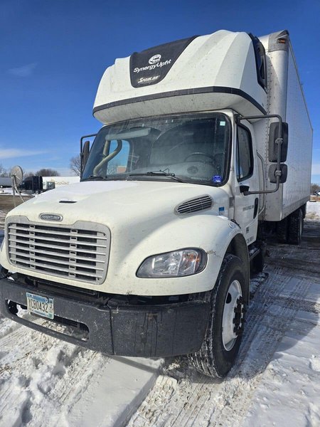 Freightliner M2 Straight Box Truck – Expeditor w/ Liftgate, 2015