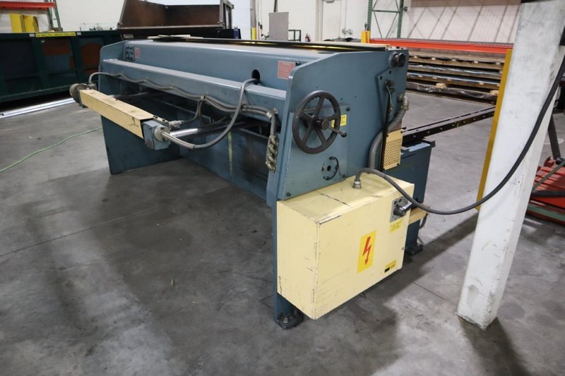 Amada S-2532 8&#039;x11 Gauge Hydraulic Shear, Front Operated Power Backgauge, Squaring Arm- Auction Item