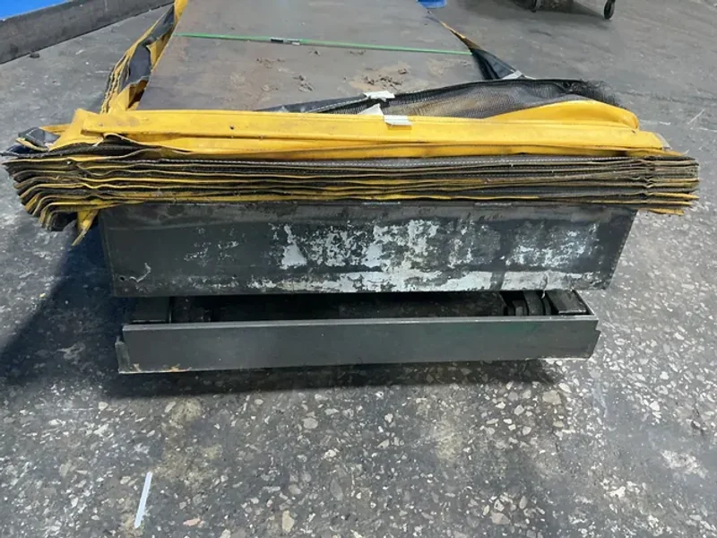 SOUTHWORTH 30”X103” PNEUMATIC LIFT TABLE