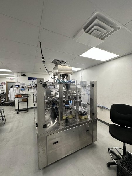 Onepack WP-8S-250Z Rotary Pouch Packaging Machine – 2022 – Like New, No Production Hours