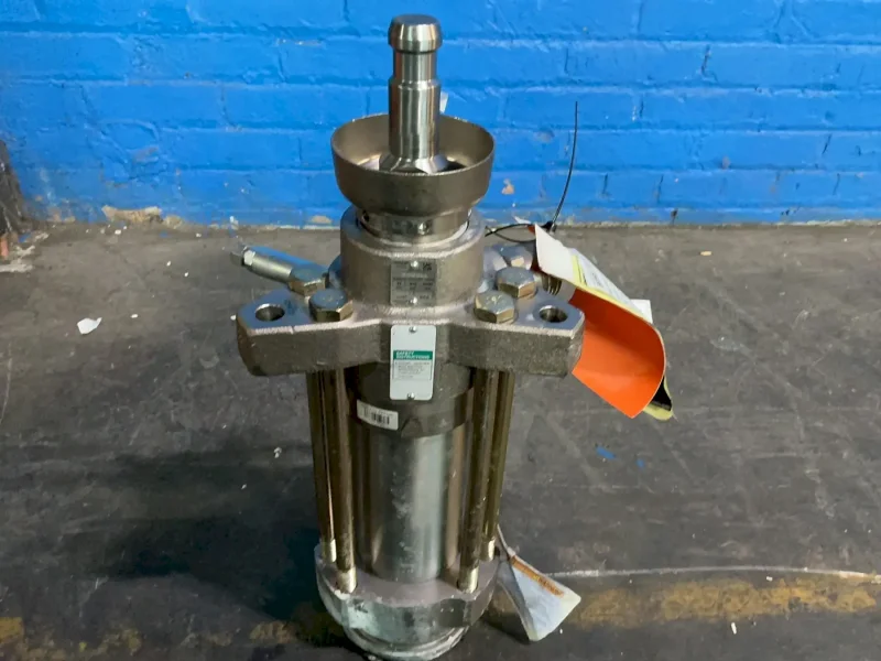 GRACO 4500PSI WORKING PRESSURE DURA-FLO DISPLACEMENT PUMP  -  24W644
