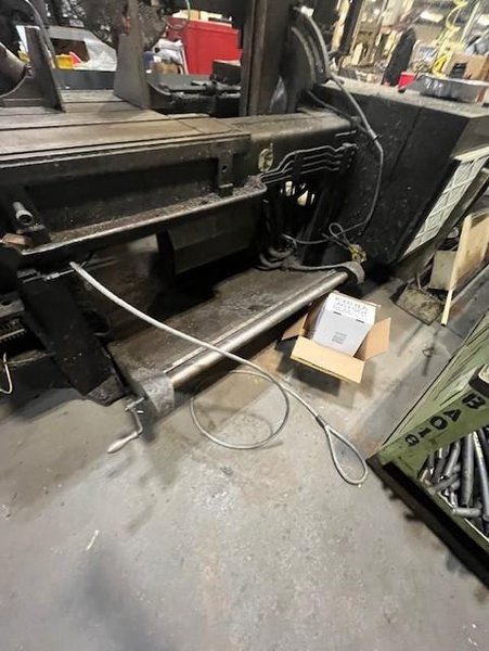 18" X 22" 81-11 MARVEL VERTICAL BAND SAW STOCK# 3906