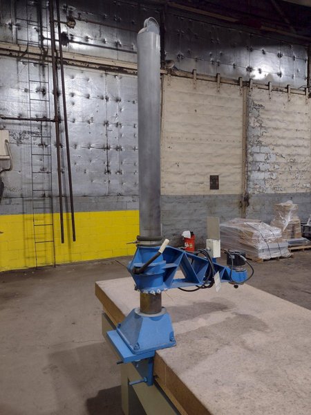 PORTER-CABLE ROUTER W/ HD GUIDE ARM ON 8&#039; X 4&#039; X 10&quot; STARRETT CRYSTAL PINK GRANITE SURFACE PLATE: STOCK #19044