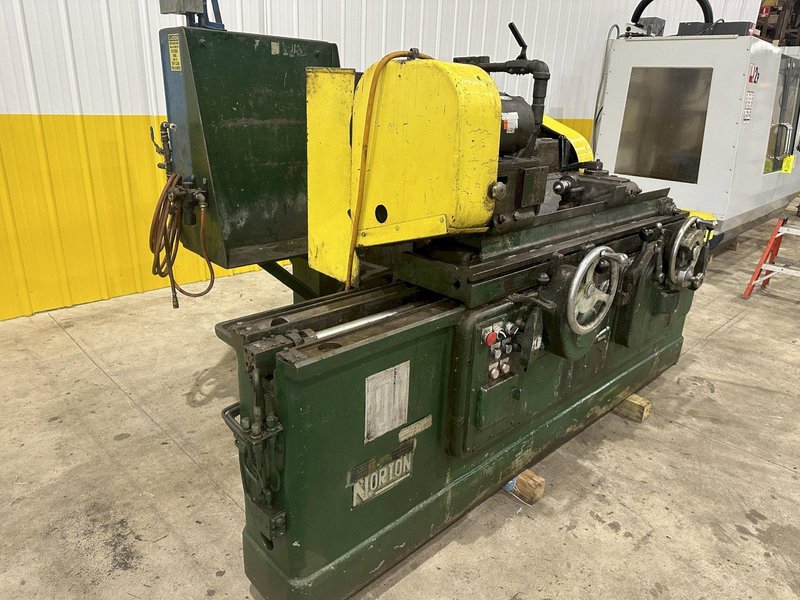 6" X 30" NORTON HEAVY MODEL #CTU DUTY OD CYLINDRICAL GRINDER: STOCK #20684