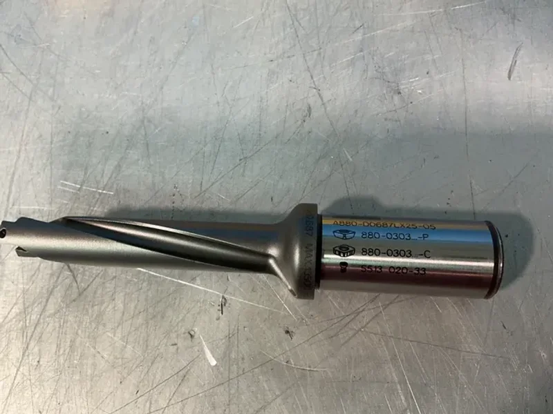 Sandvik Coromant  Corodrill 880 Indexable Insert Drill  - A880-d0687lx25-05