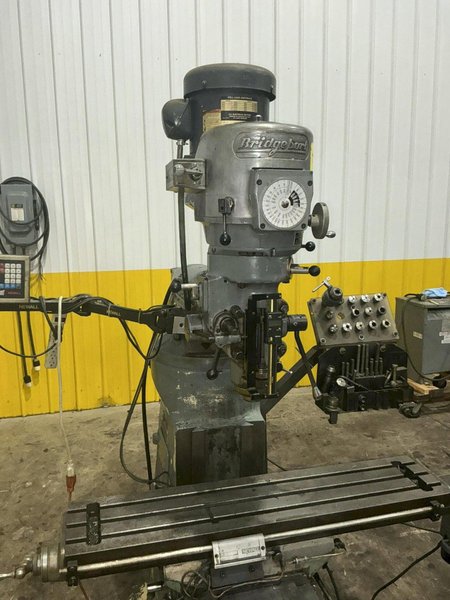 1.5 HP BRIDGEPORT VERTICAL MILL W/ POWER FEED: YOBRO #26042