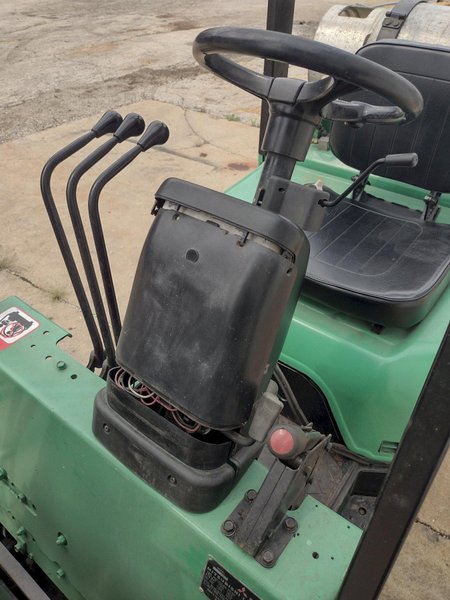 3000 LB MITSUBISHI MODEL #FGC15K 3-STAGE LP FORKLIFT: YOBRO #24166