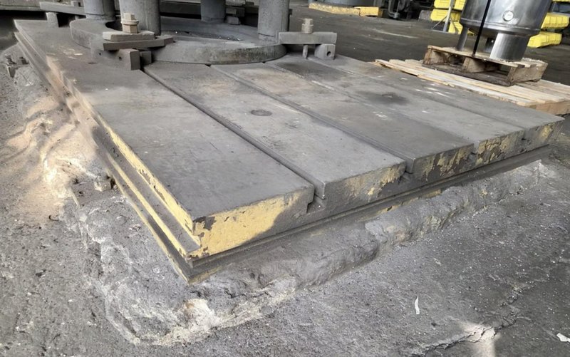 48" X 72" T-SLOTTED FLOOR PLATE. STOCK # 0757726