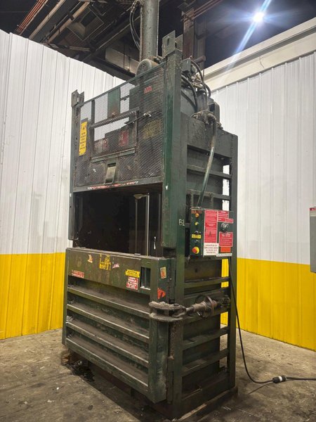 30&quot; x 60&quot; PIQUA MODEL #HD2200-3060 HYDRAULIC VERTICAL BALER: YOBRO #24418