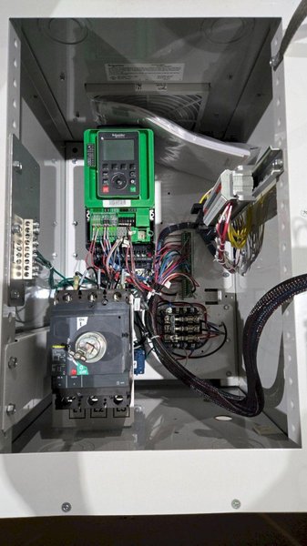 SCHNEIDER ELECTRIC ATV660U55T4N2AAWABN VFD 7.5HP 12.7AMP USED