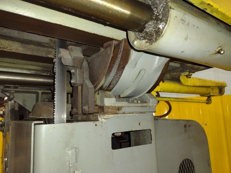 36" DOALL MODEL #3612H VERTICAL BANDSAW: STOCK #19728