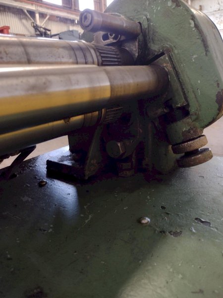 60" BROWN AND BOGGS MODEL 265 PIPE ROLLER AND CRIMPER: STOCK #17018