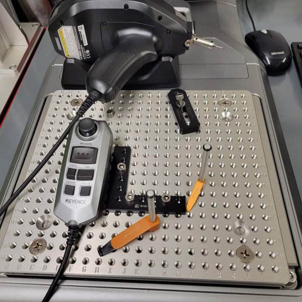 Keyence XM-2000 Handheld CMM, 2021