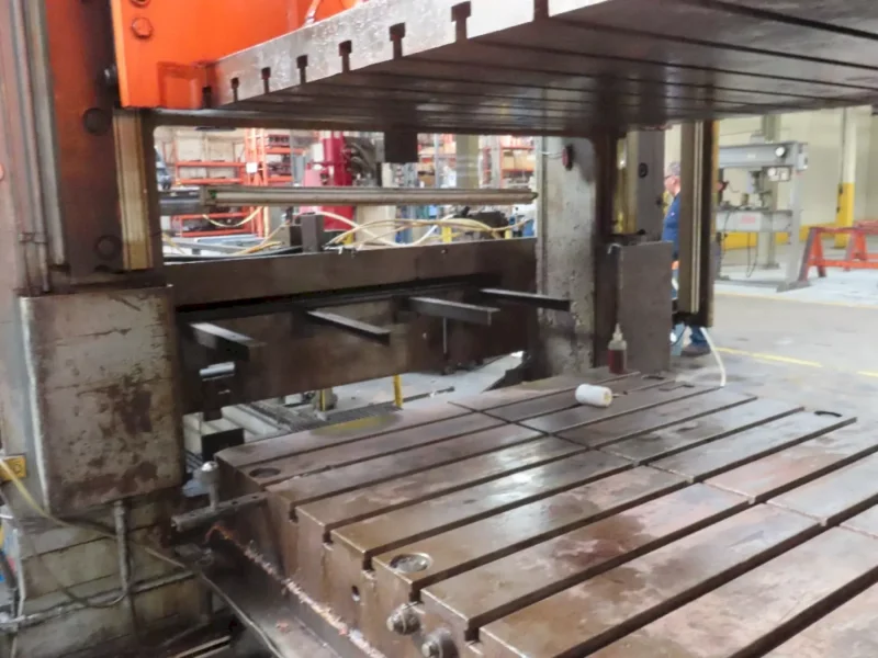 400 TON CLEARING NIAGARA SC2-400-120-60 STRAIGHT SIDE DOUBLE CRANK PRESS(NEW IN 1998) STOCK # 0328626