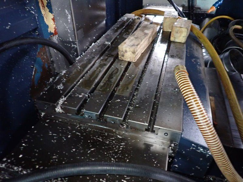 JOHNFORD 19 1/2" X 47" CNC VMC  -  SV-40