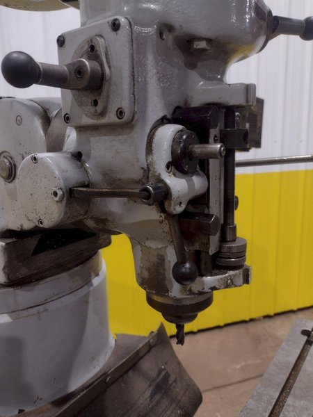 2 HP BRIDGEPORT SERIES 1 VARIABLE SPEED RAM STYLE KNEE MILL : STOCK #19924