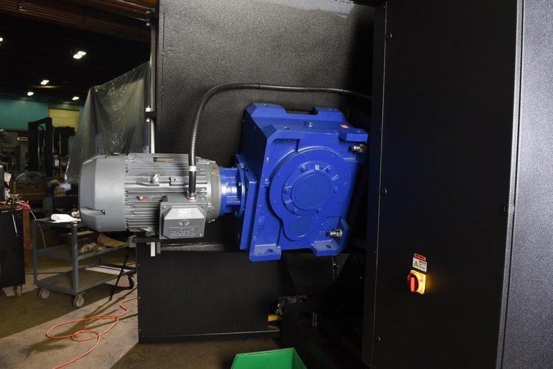 NEW 40"H x 40"W HYD-MECH H-40/60 HORIZONTAL BAND SAW