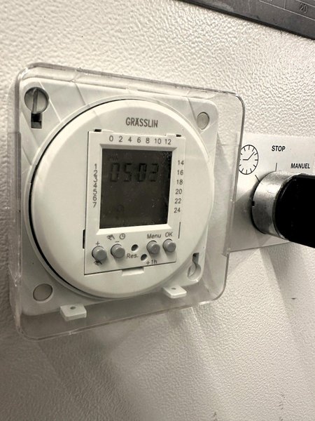 Willemin 408-MT Multi Axis Mill Turn Premium High-Speed Spindle Package, 42,000 RPM Motor Spindle Air/oil lubrication system for maximum speed capability 10 kW / 13 hp power HSK-E40 interface Control: Fanuc 31i-B5 with advanced software package
Total Axes: 7 (X, Y, Z, A, B, U, W)