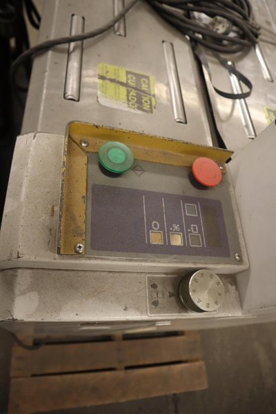 Dynaric Inc Model DF-11 Semi-Auto Strapping Machine- Auction Item