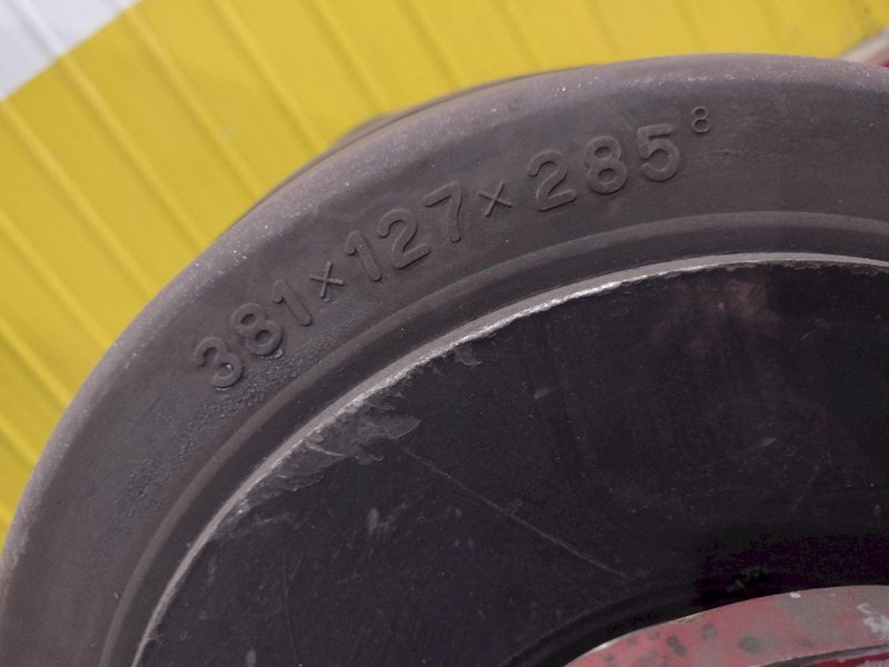 10,000 LB 5 TON RED-D-ARC MODEL #CR5 TANK TURNING ROLLS, POWER &amp; IDLER 110V POWER: YOBRO #24746