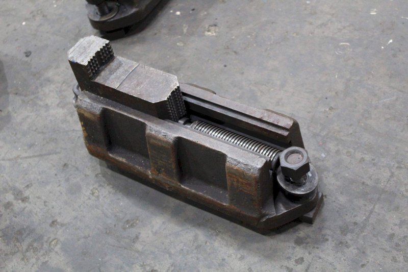 7-1/2&#039; X 2-1/2&#039; CHUCK JAWS: STOCK 72353