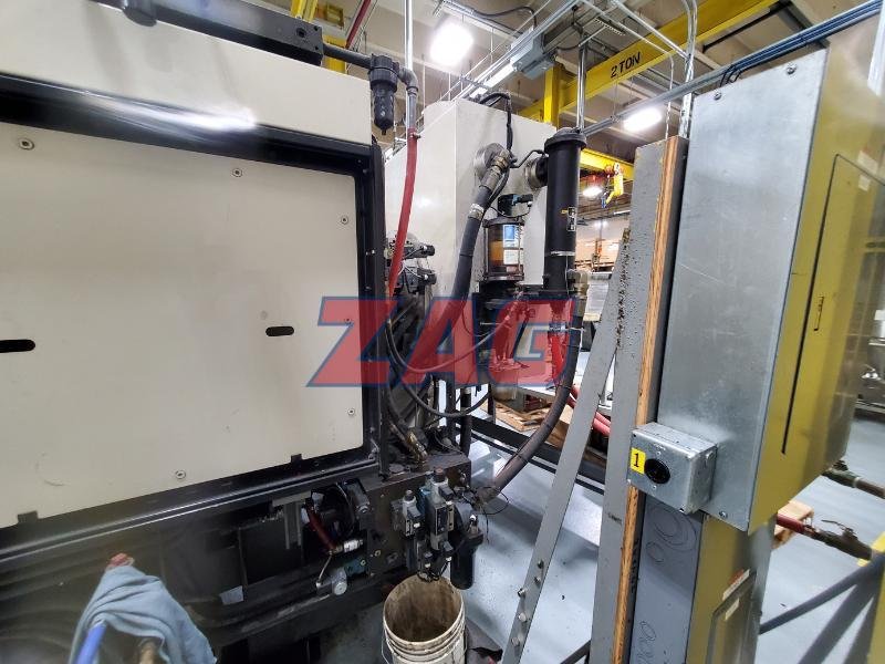 Cincinnati Milacron Used MH300-29 Injection Molding Machine, 300 ton,  29 oz.