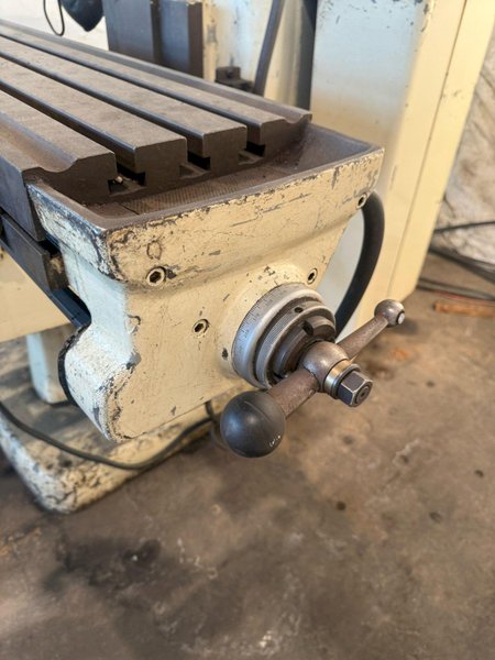 5 HP BRIDGEPORT SERIES II SPECIAL KNEE MILL. STOCK # 0671425