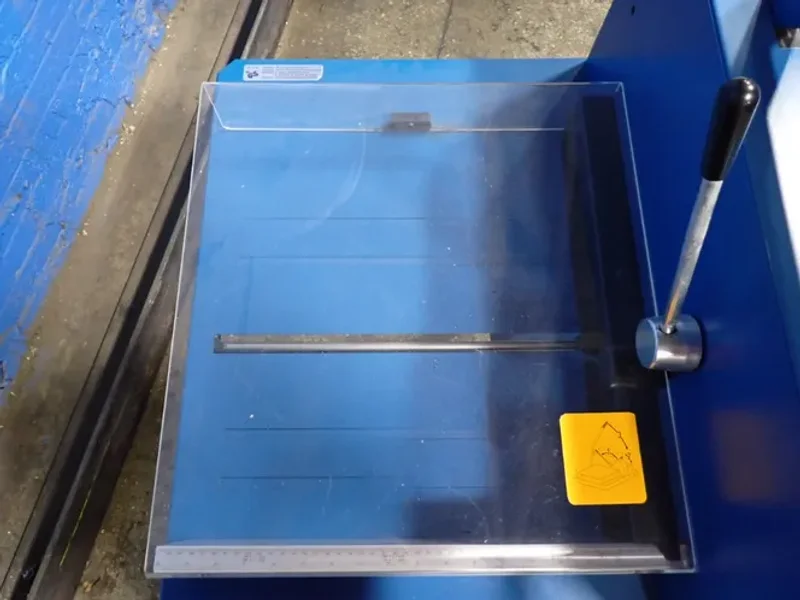 DAHLE 18" X 19" PAPER GUILLOTINE  -  848