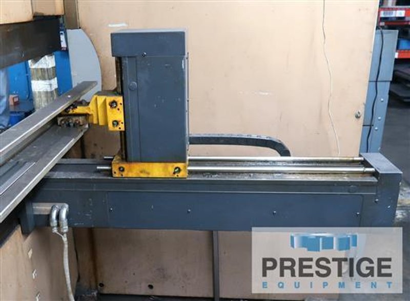 Cincinnati CBII 350 Ton x 14&#039; 3-Axis CNC Press Brake With 2015 PC Based Control Upgrade
