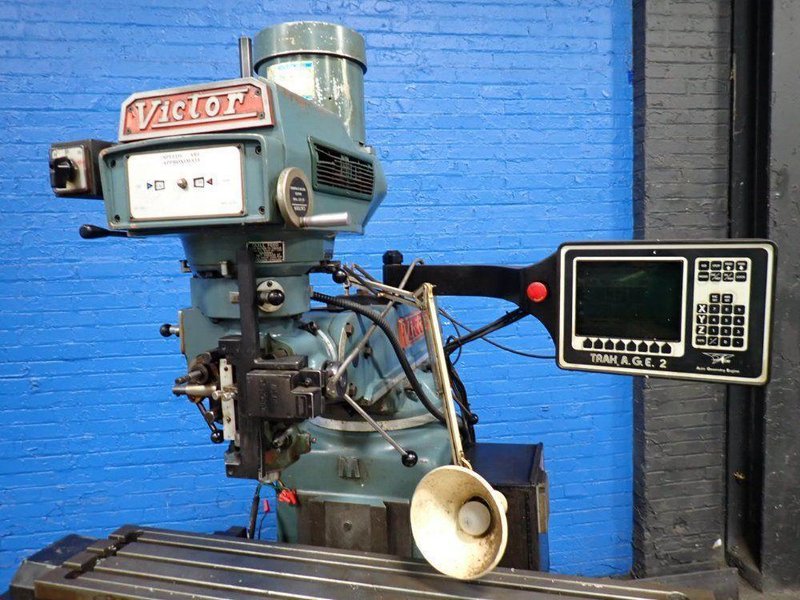 VICTOR CNC VERTICAL MILL  -  VICTOR-380V