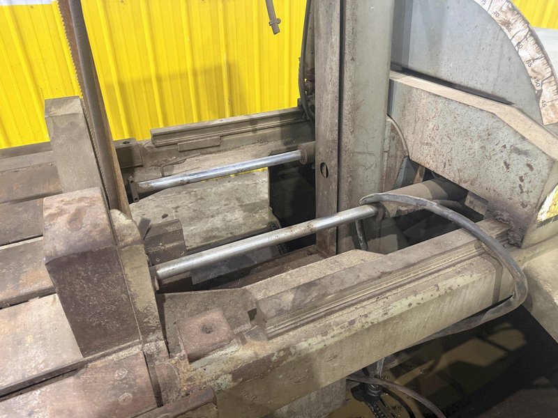 18" X 20" HYD-MECH MODEL V18 SERIES II VERTICAL BAND SAW: STOCK #24965