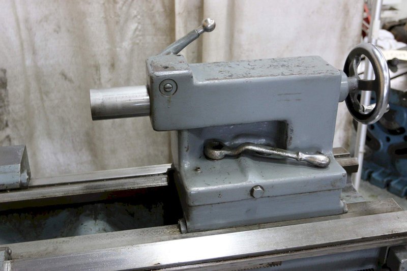 19"/28" X 60" LEBLOND GAP BED ENGINE LATHE: STOCK #68529