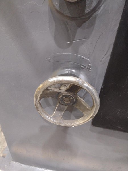 LETEN MODEL #PLCM-400A VERTICAL BANDSAW: YOBRO #24954