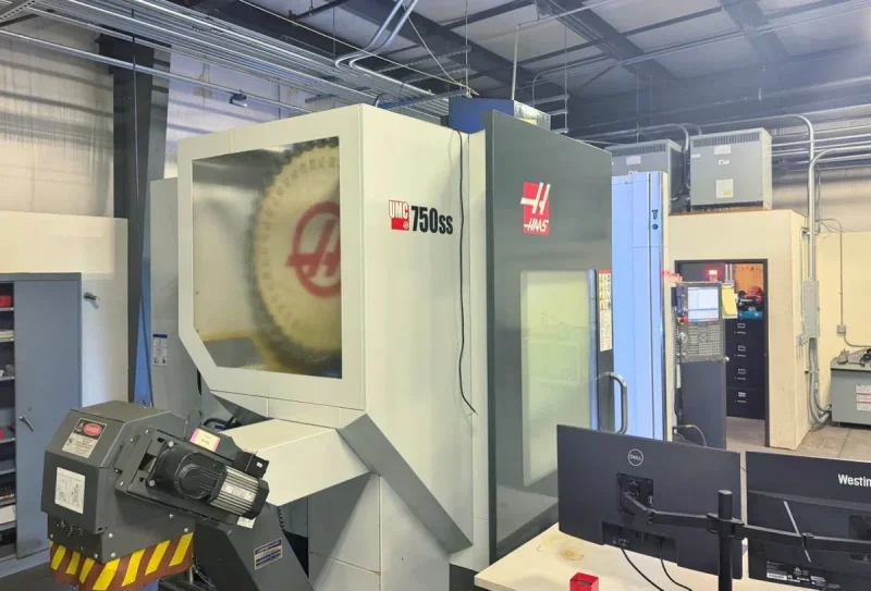 2017 HAAS UMC-750SS | Machining Centers, Vertical, (5-Axis or More)